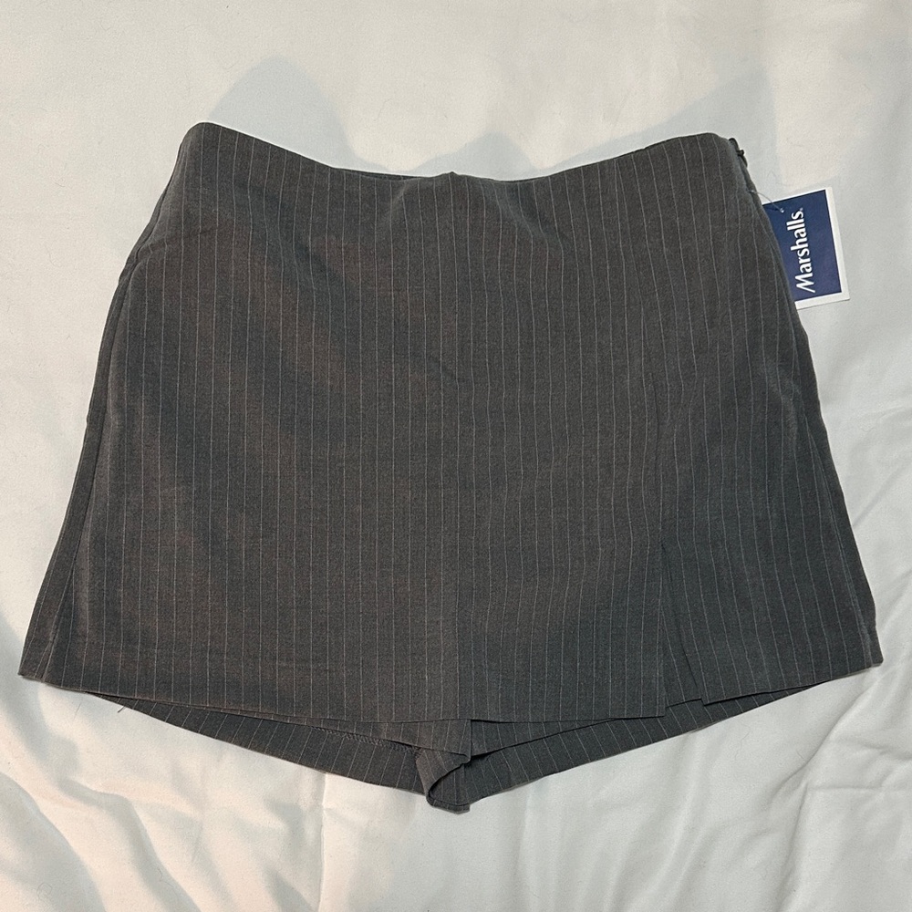 NWT Love Tree Pinstripe Skort